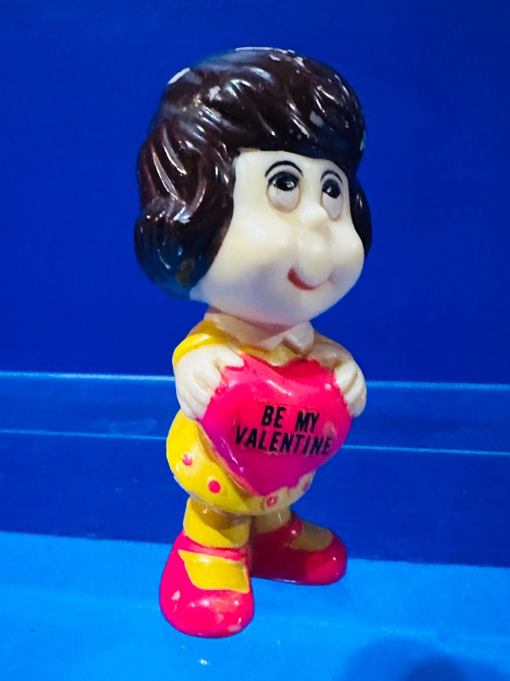 Vintage 1971 Berries Co Girl w/Pink/Yellow Dress Figurine Be My Valentine Heart